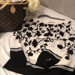 Flowered long sleeve top